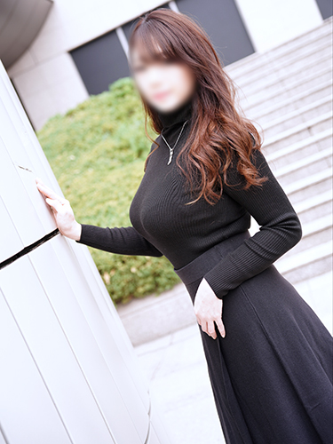 紗弥加さん所属、ミセスラウンジ東京のホームページ